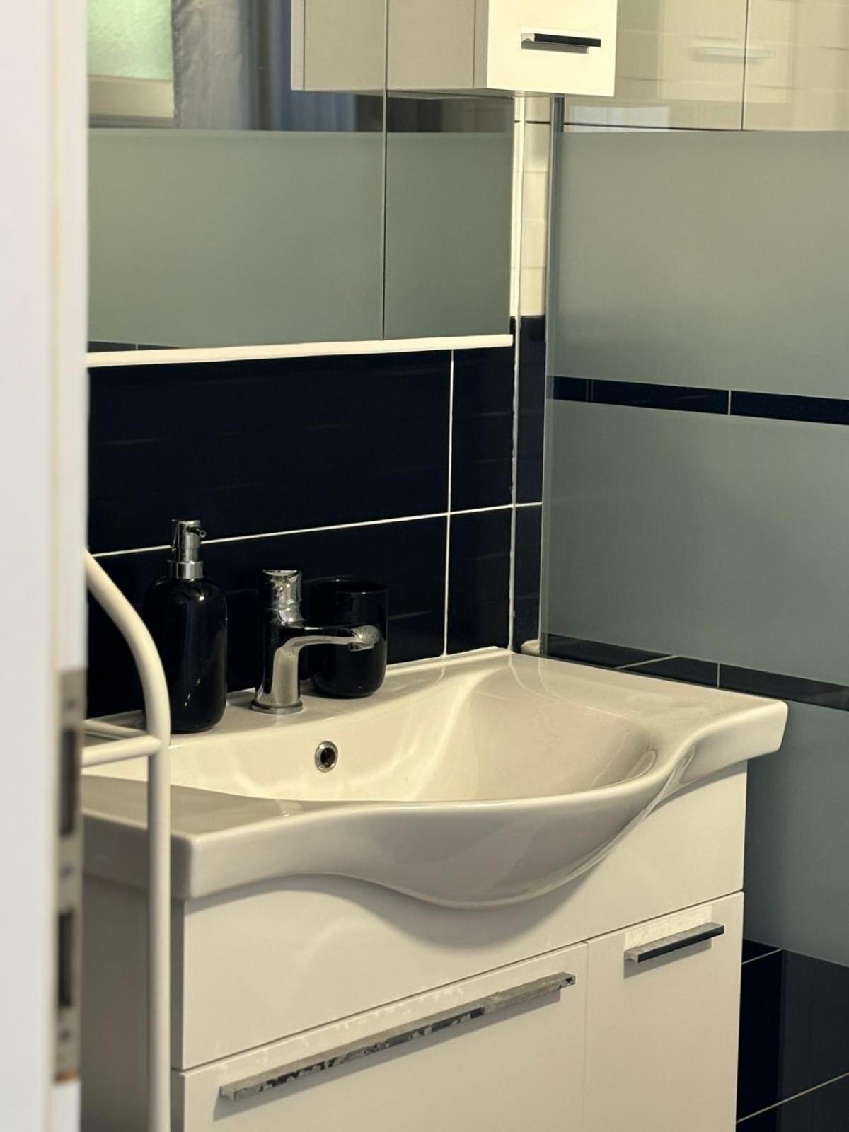 Apartmani Bosnjak Starigrad Paklenica Cameră foto