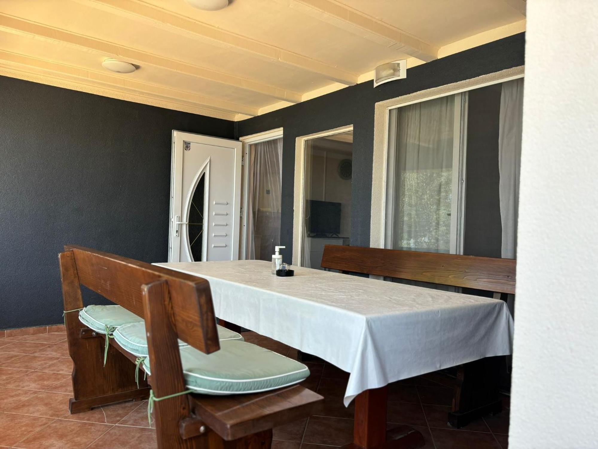 Apartmani Bosnjak Starigrad Paklenica Cameră foto