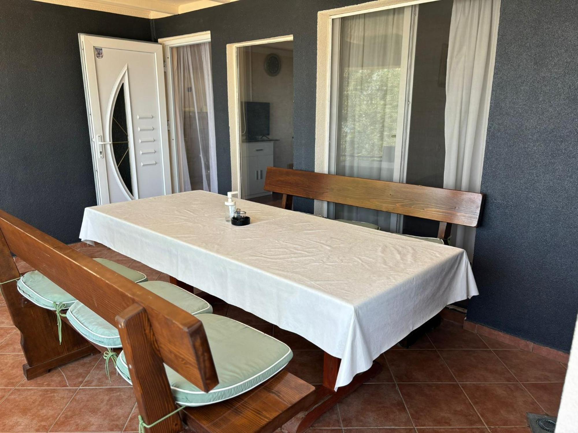 Apartmani Bosnjak Starigrad Paklenica Cameră foto